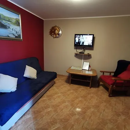 Victoria Apartment *